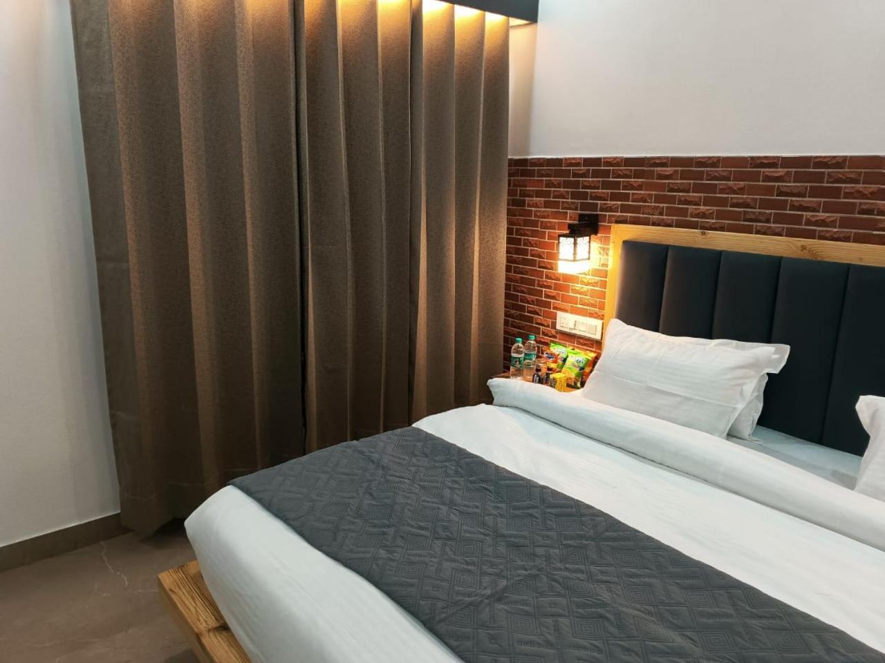 Red Roof Inn رامناجار المظهر الخارجي الصورة