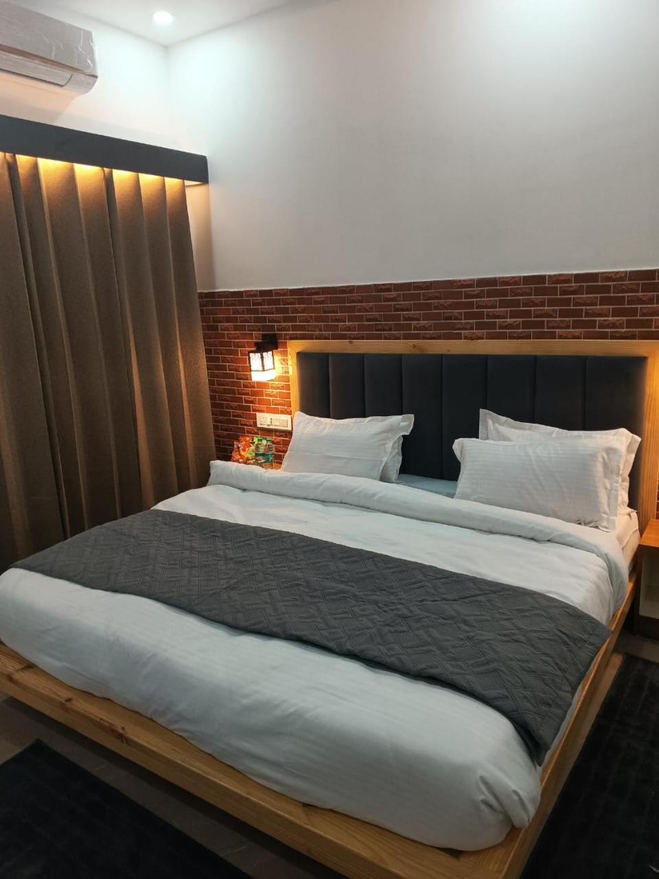 Red Roof Inn رامناجار المظهر الخارجي الصورة