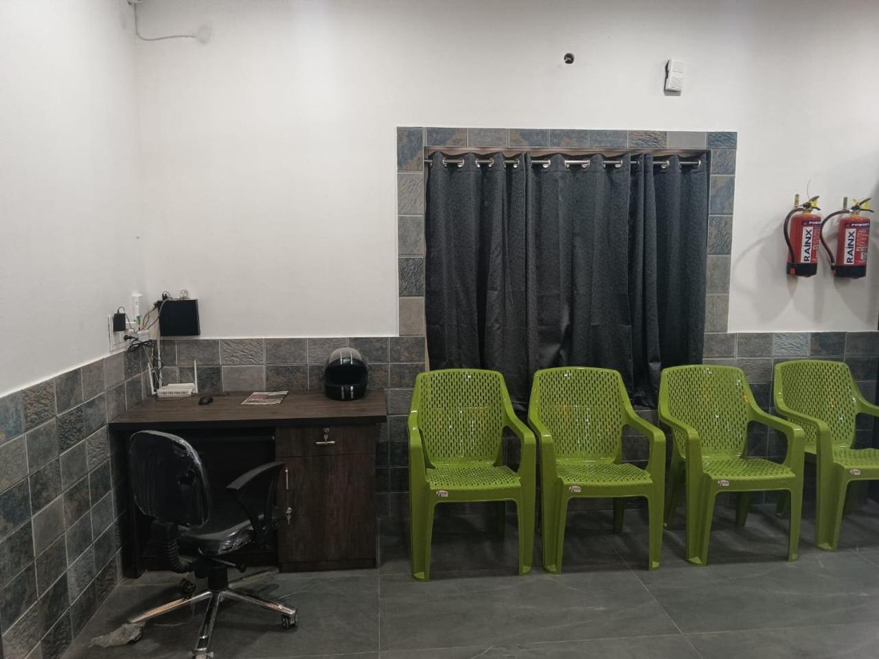 Red Roof Inn رامناجار المظهر الخارجي الصورة